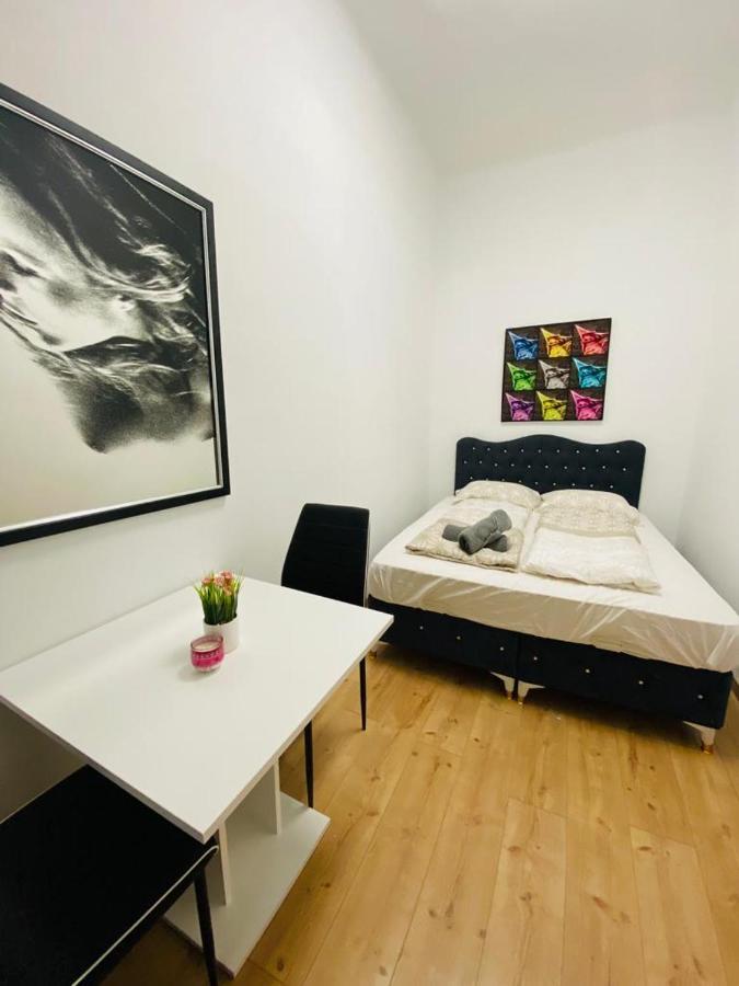 Deluxe Quad Room Dw Вена Экстерьер фото