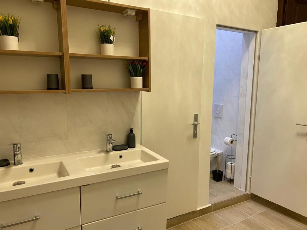 Deluxe Quad Room Dw Вена Экстерьер фото