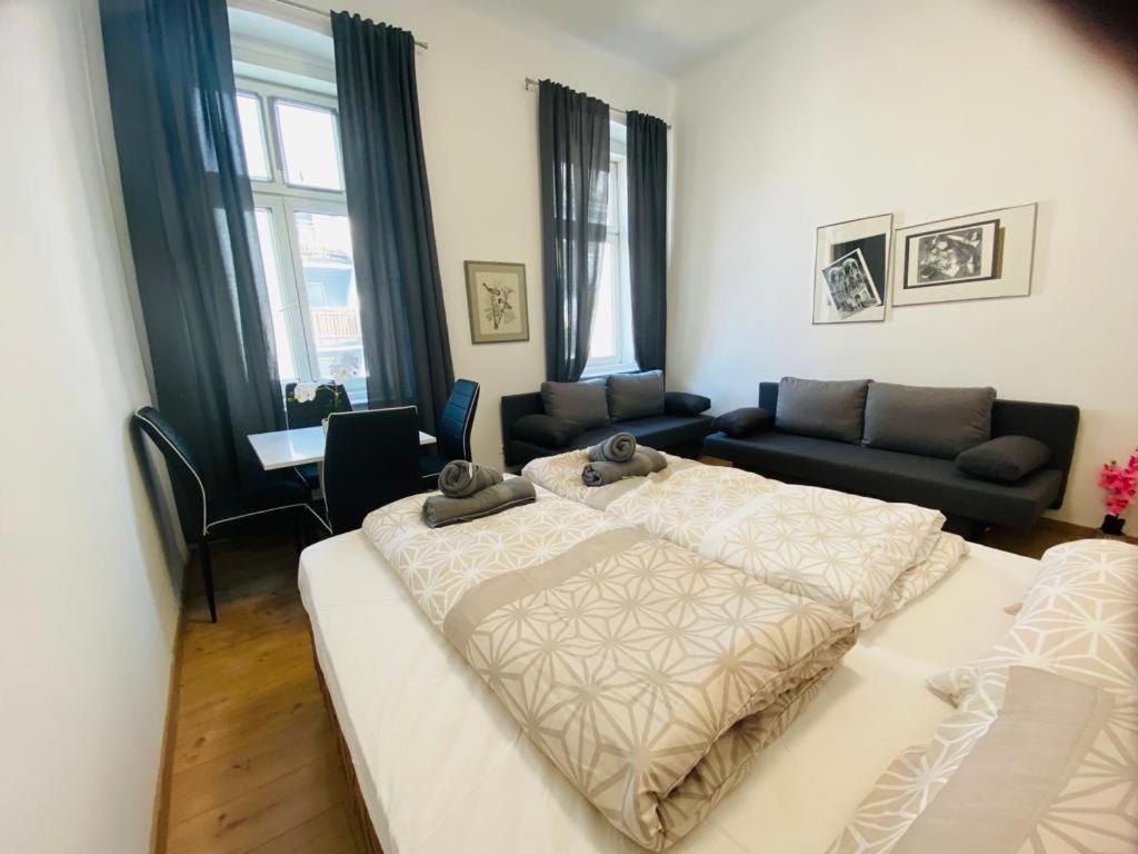 Deluxe Quad Room Dw Вена Экстерьер фото