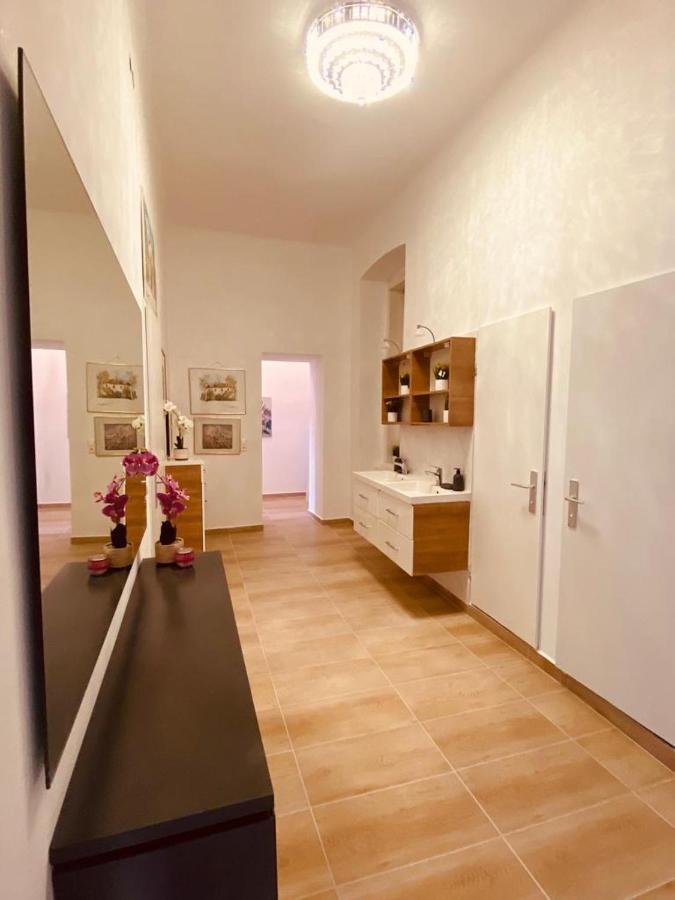 Deluxe Quad Room Dw Вена Экстерьер фото